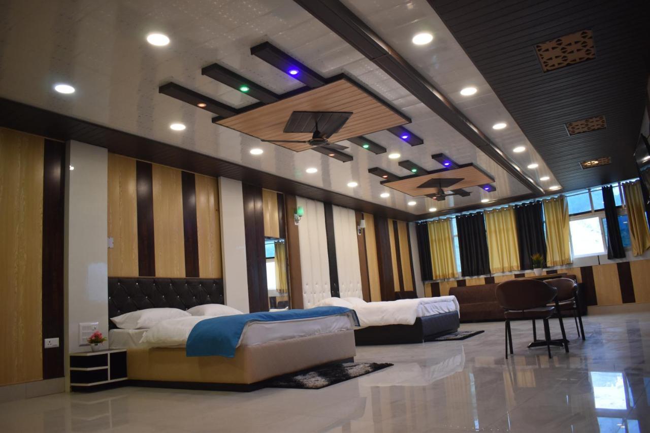 Jai Maa Bhagwati Hotel Pithoragarh Bagian luar foto